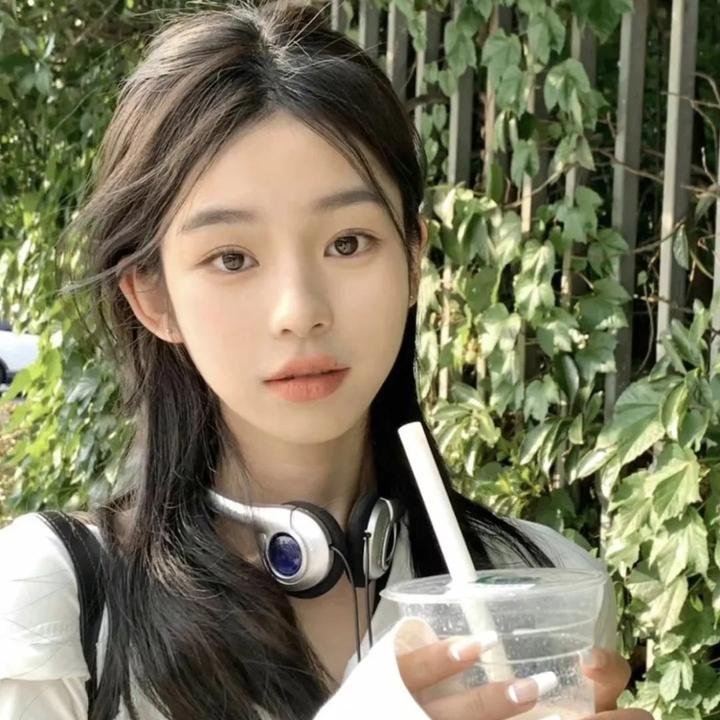 超模之女隐私外泄，连日来内幕曝光，家长出面回应